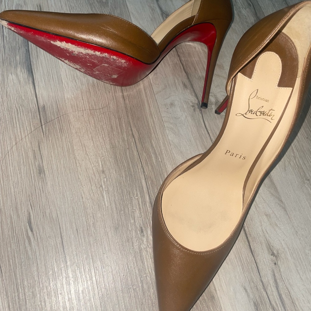 Christian Louboutin Nude Heels Gem